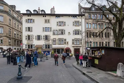 Street view of Vieille-Ville, the area around Amore Amore