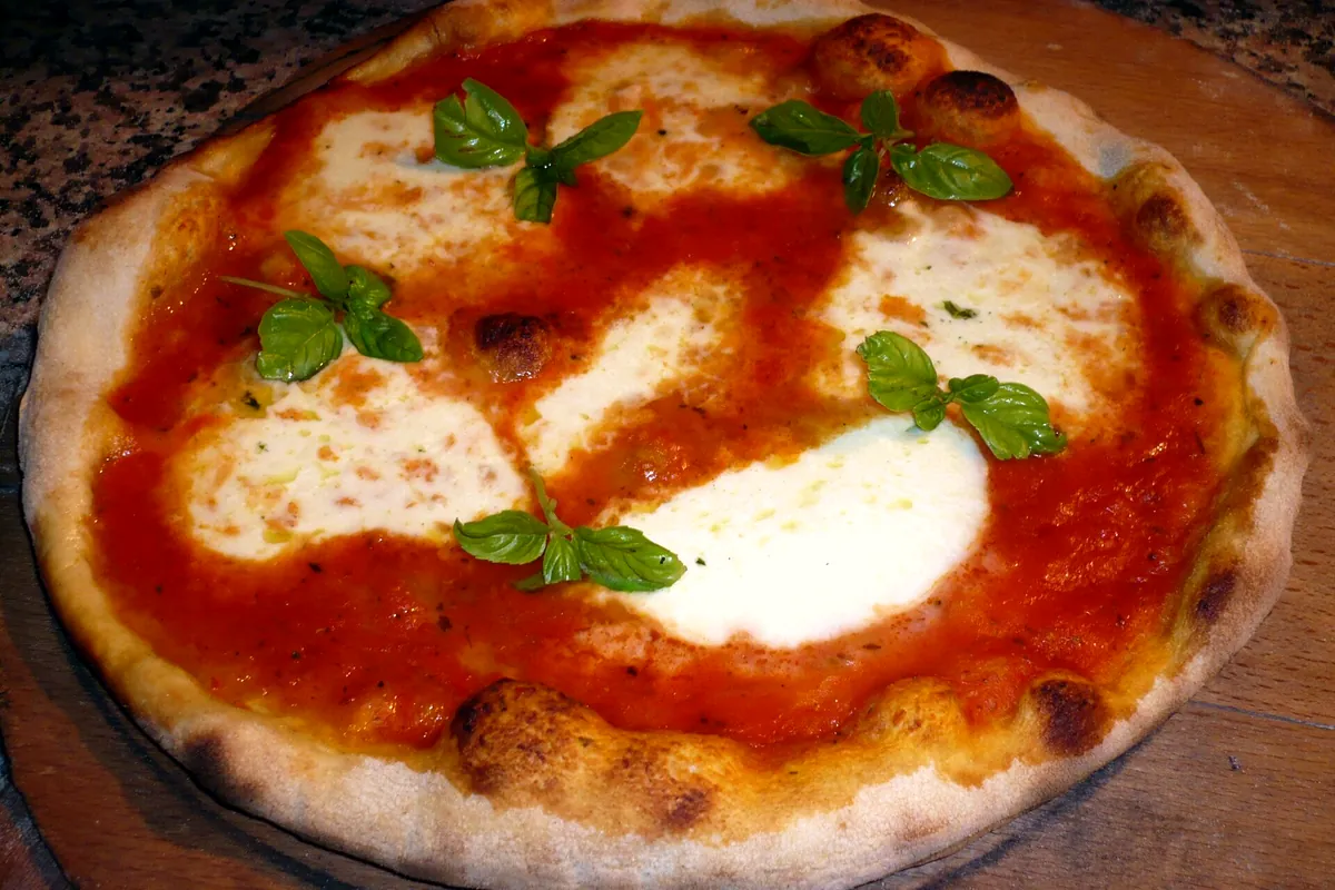 Symbolbild: pizza margherita (nicht aufgenommen bei Margherita Social Club)