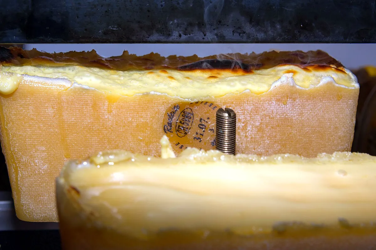 Symbolbild: raclette (nicht aufgenommen bei Moments – Geneva Marriott Sunday brunch)