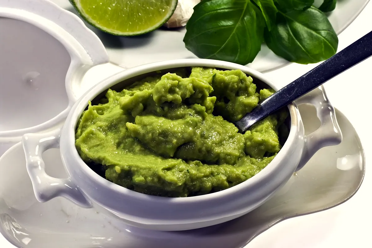Symbolbild: guacamole (nicht aufgenommen bei Taco Rico Cornavin)
