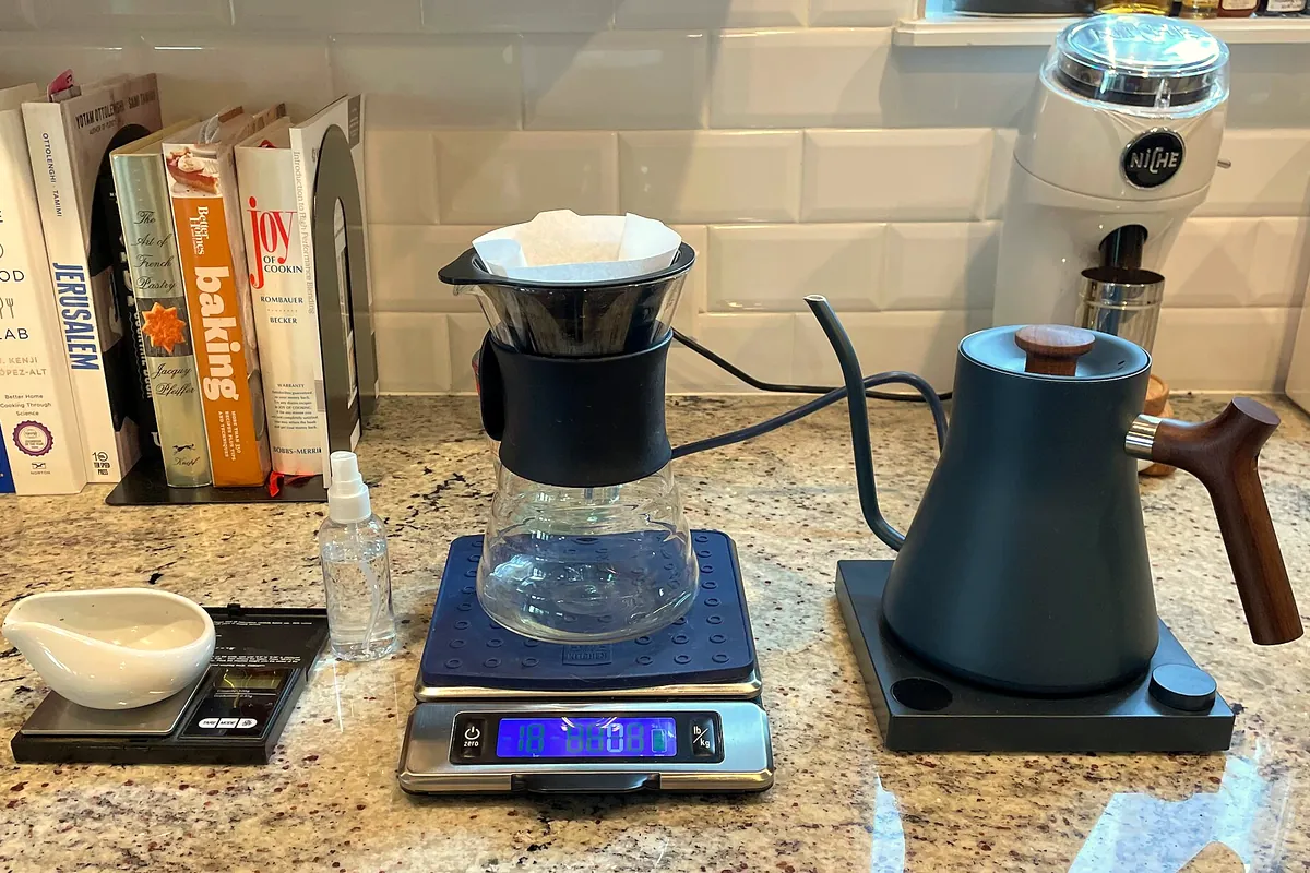 Photo d’illustration : pour over coffee (pas prise chez Utopia Eaux Vives)